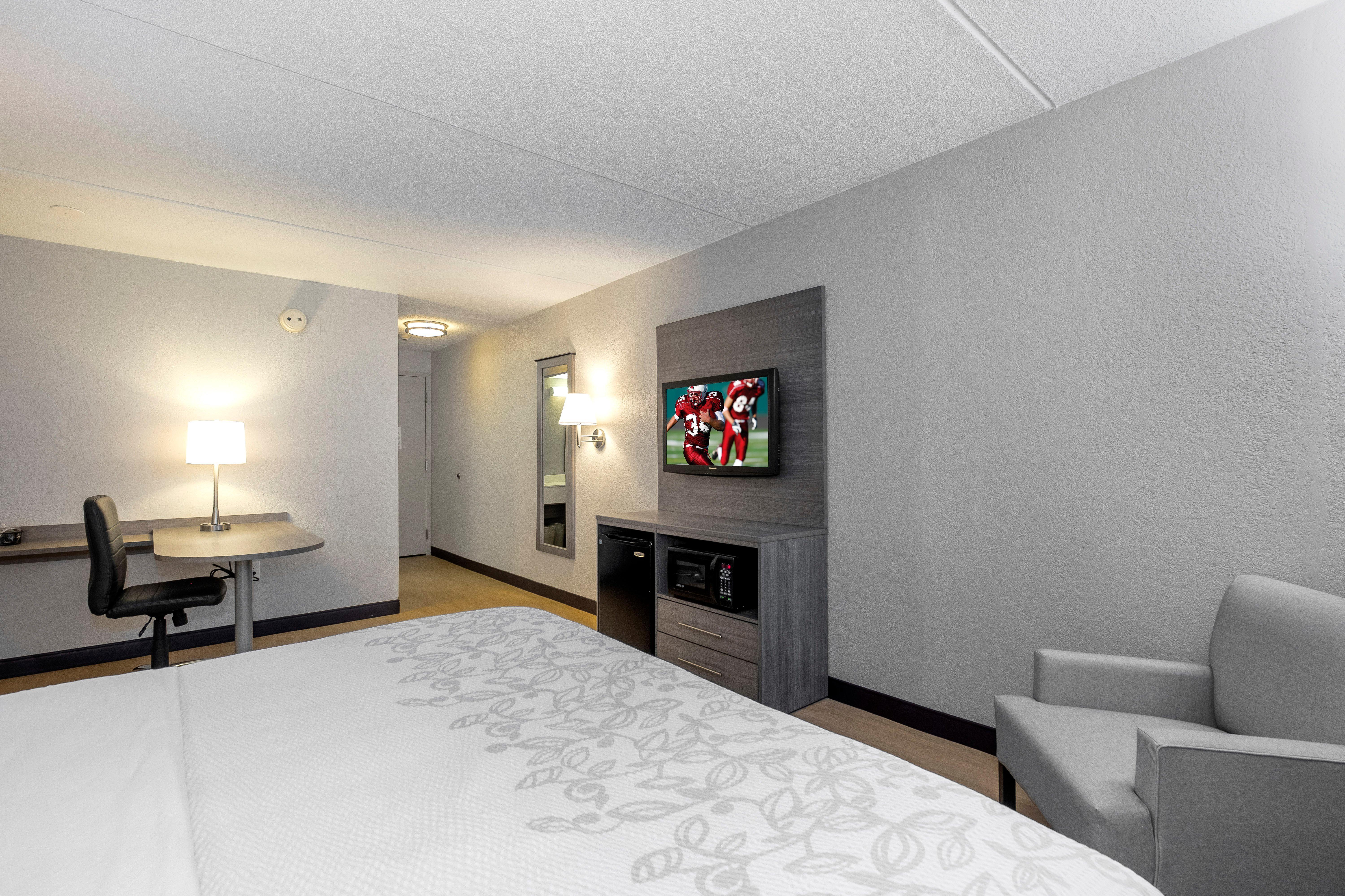 Red Roof Inn Plus Boston - Mansfield - Foxboro Extérieur photo