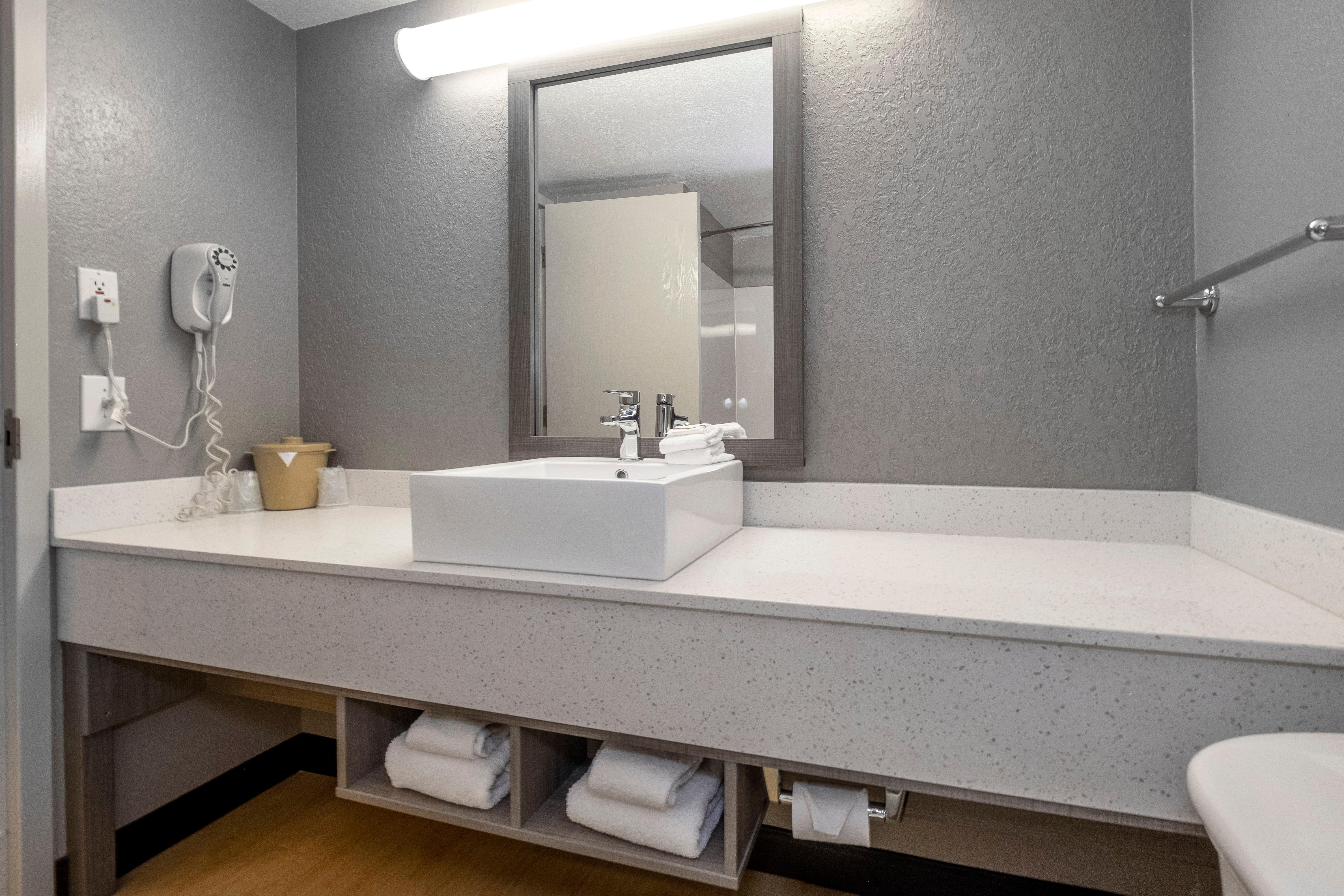 Red Roof Inn Plus Boston - Mansfield - Foxboro Extérieur photo