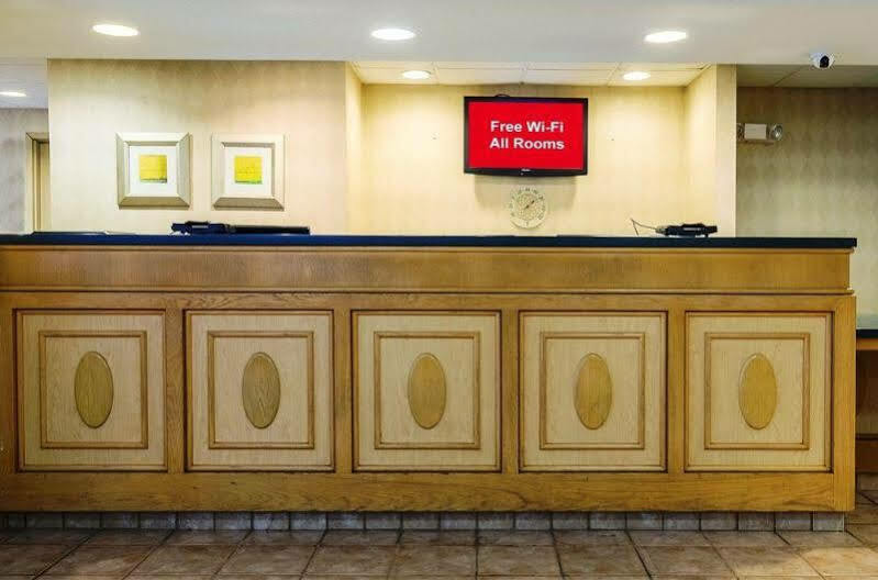Red Roof Inn Plus Boston - Mansfield - Foxboro Extérieur photo
